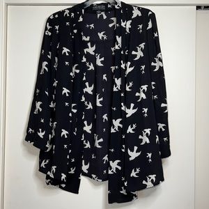 Forever 21 Plus Black and White Bird Kimono